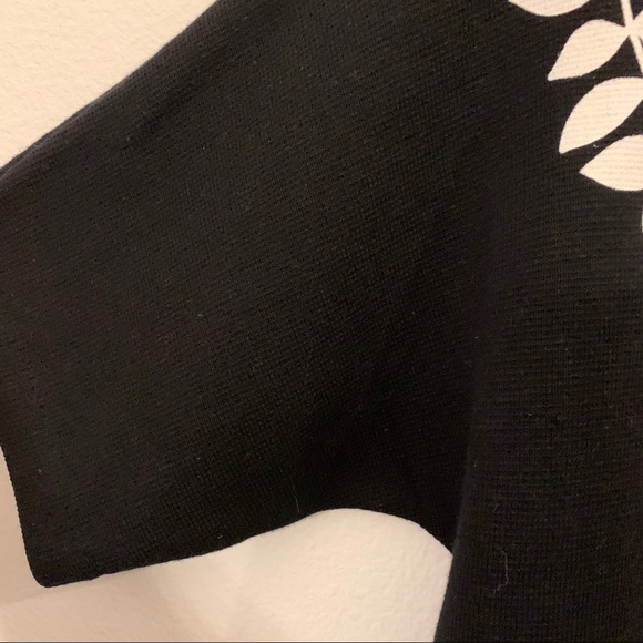 CALVIN KLEIN GRAPHIC Black Short Sleeve Sweater -M - Picture 5 of 9